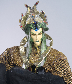 侯尊蚩傲