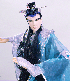 鬼梁飛宇